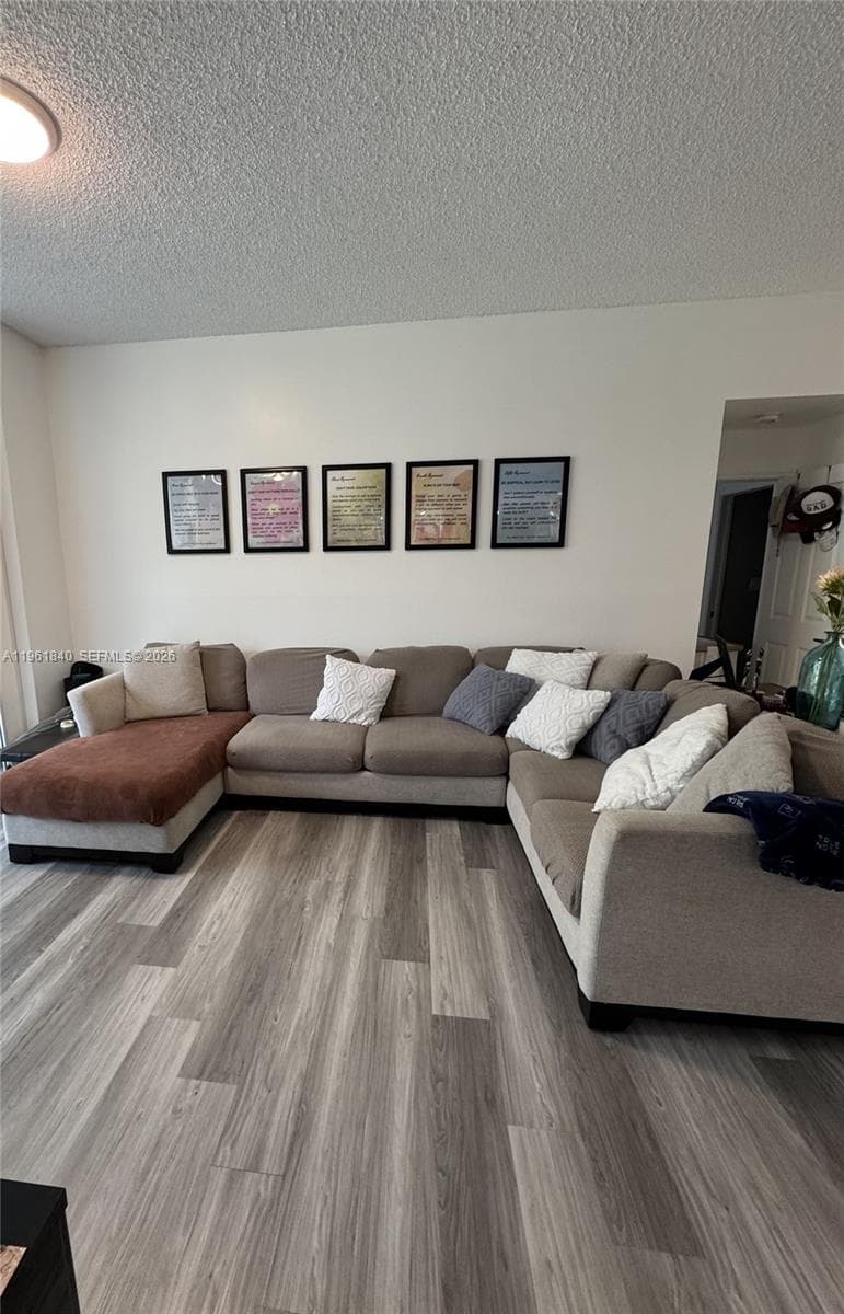9725 NW 52nd St # 114, Doral, FL 33178 photo 3