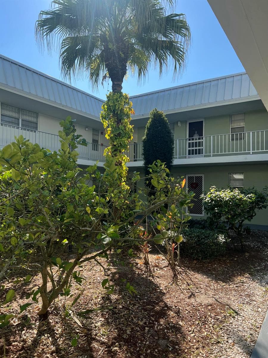 2302 Sunrise Boulevard # 3-201, Fort Pierce, FL 34982 photo 3
