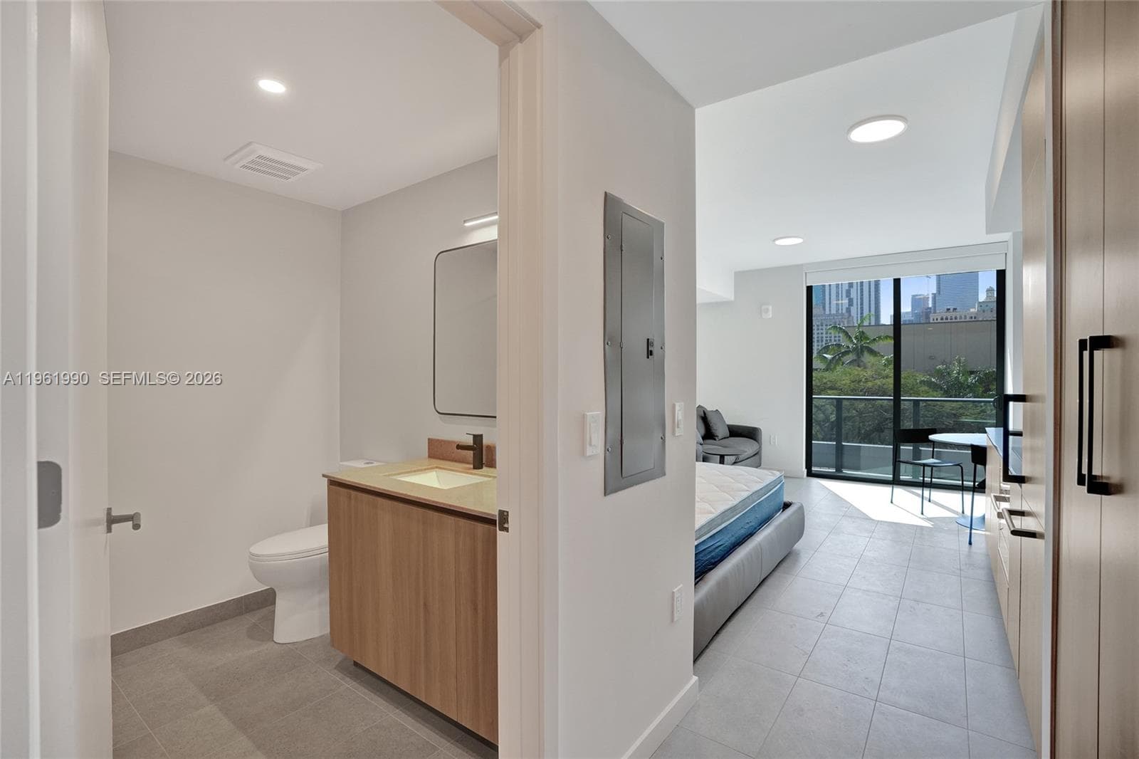 121 NE 5th Street # 401B, Miami, FL 33132 photo 3