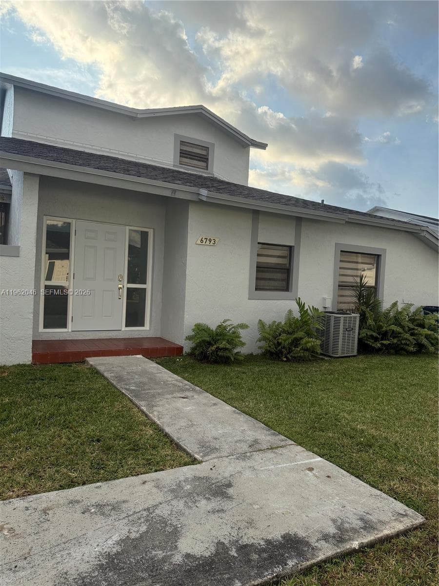 6793 SW 152nd Pl # 47-93, Miami, FL 33193 photo 2
