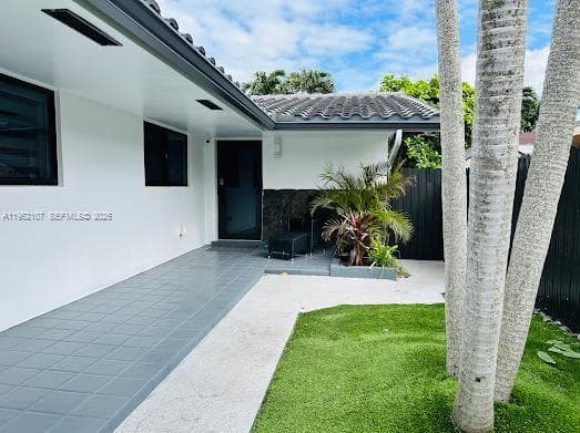 1851-1853 NW 22nd Pl, Miami, FL 33125 photo 3