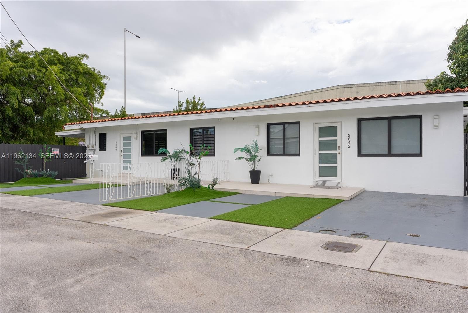 2840-2842 NW 13th St, Miami, FL 33125 photo 2