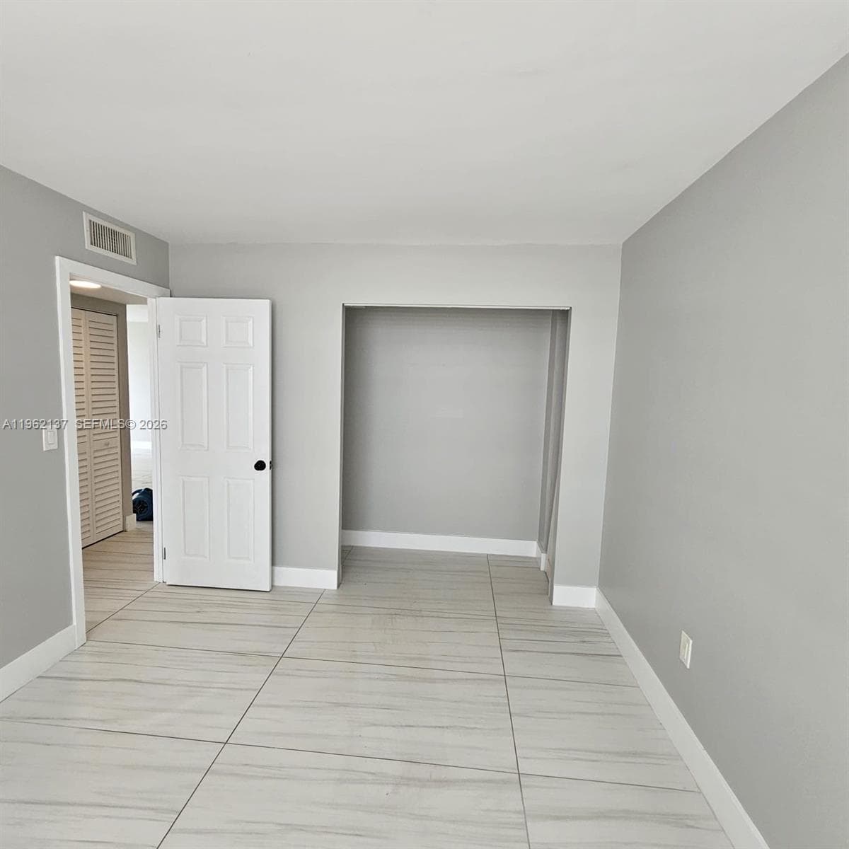 15600 NW 7th Ave # 703, Miami, FL 33169 photo 5