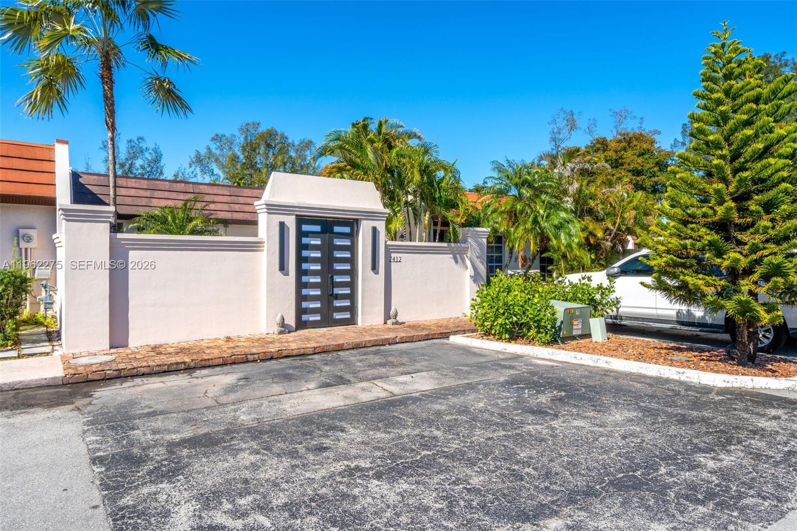 7412 Big Cypress Dr, Miami Lakes, FL 33014 photo 4