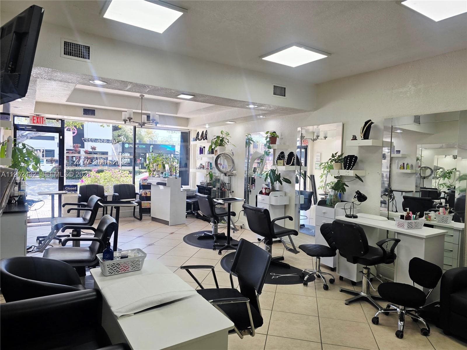 SW Beauty Salon Coral Way, Miami FL 33145 photo 2
