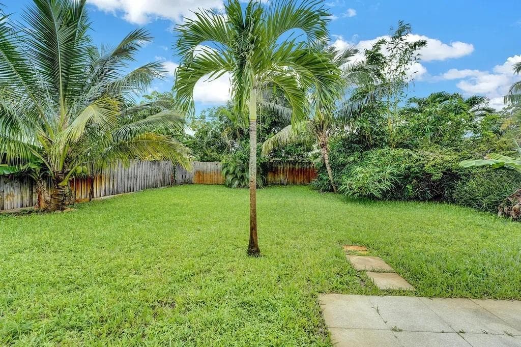 820 NE 17th Street, Fort Lauderdale, FL 33305 photo 3