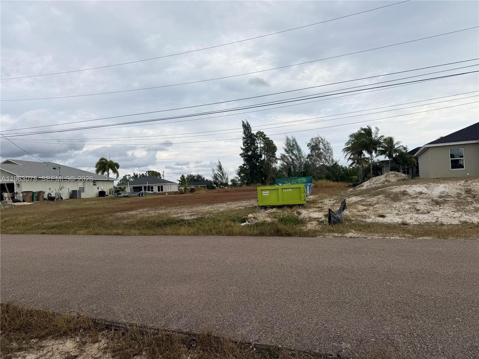 3709 NE 12th PL, Cape Coral, FL 33909 photo 5