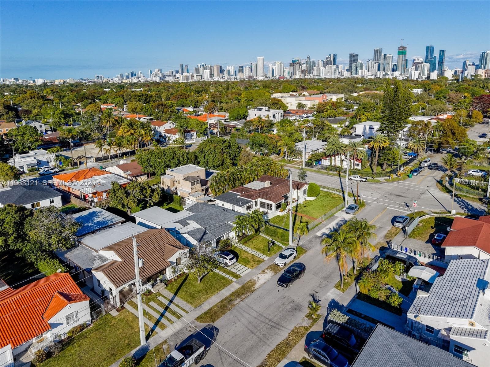 1631 SW 21st St, Miami, FL 33145 photo 4
