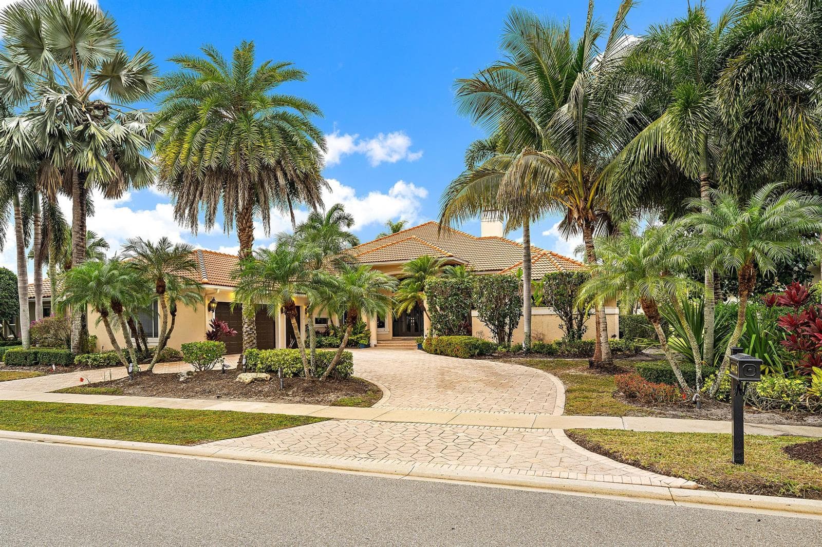 8412 Egret Meadow Lane, West Palm Beach, FL 33412 photo 2