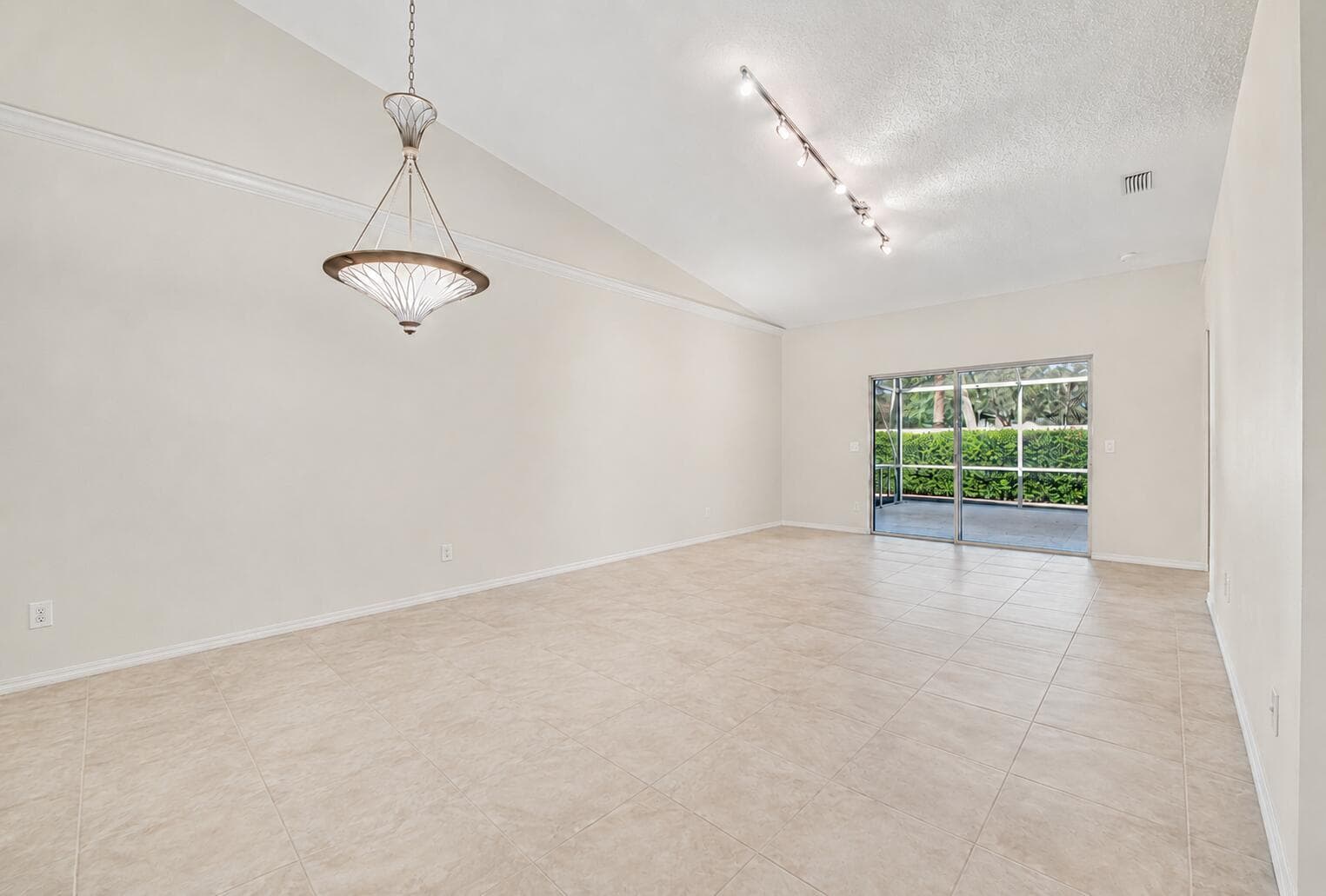 8482 Logia Circle, Boynton Beach, FL 33472 photo 5