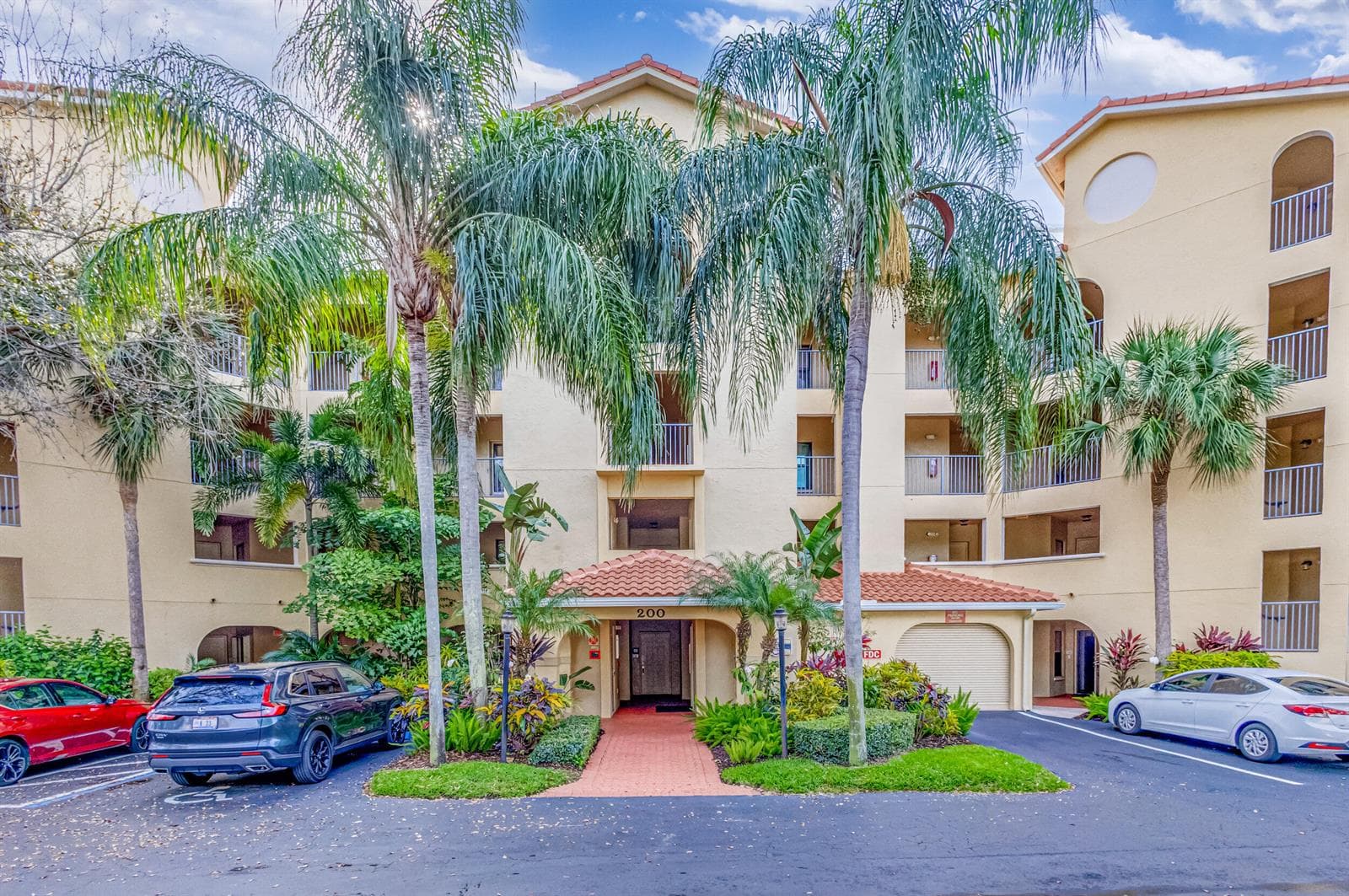 200 Uno Lago Drive # 105, Juno Beach, FL 33408 photo 3