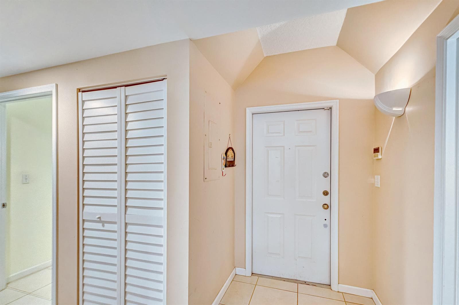 200 Uno Lago Drive # 105, Juno Beach, FL 33408 photo 4