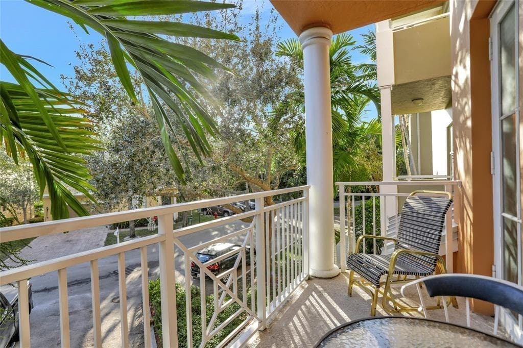 1345 SW 4th Court, Fort Lauderdale, FL 33312 photo 2