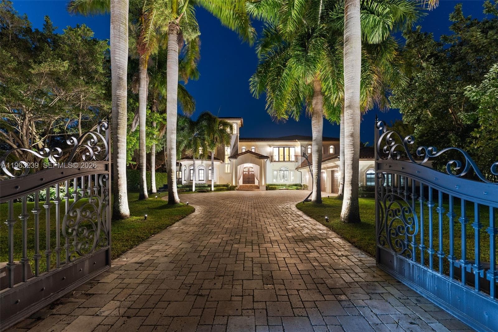 11111 Killian Park Rd, Pinecrest, FL 33156 photo 3
