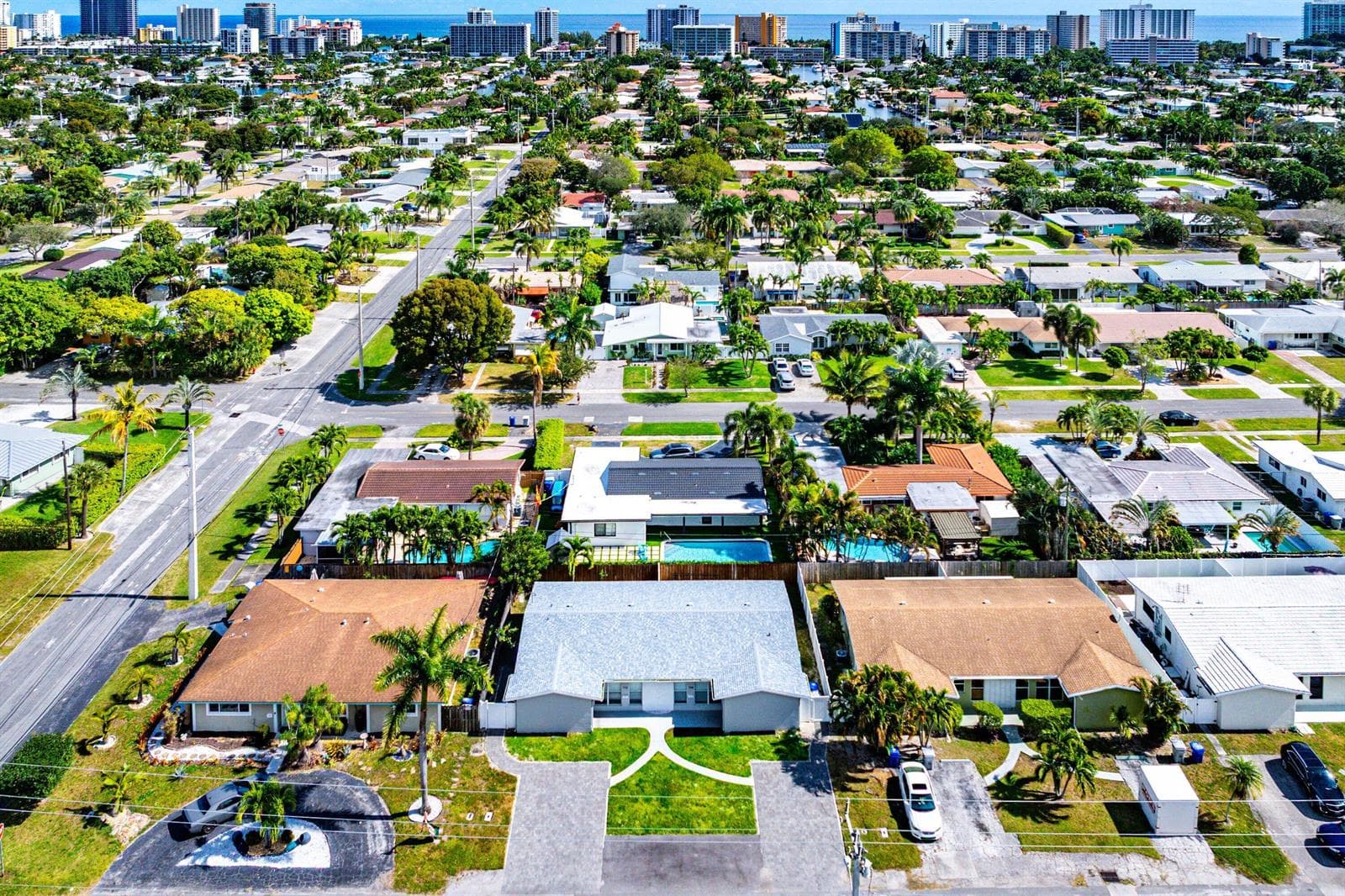 708-710 NE 23rd Avenue, Pompano Beach, FL 33062 photo 2