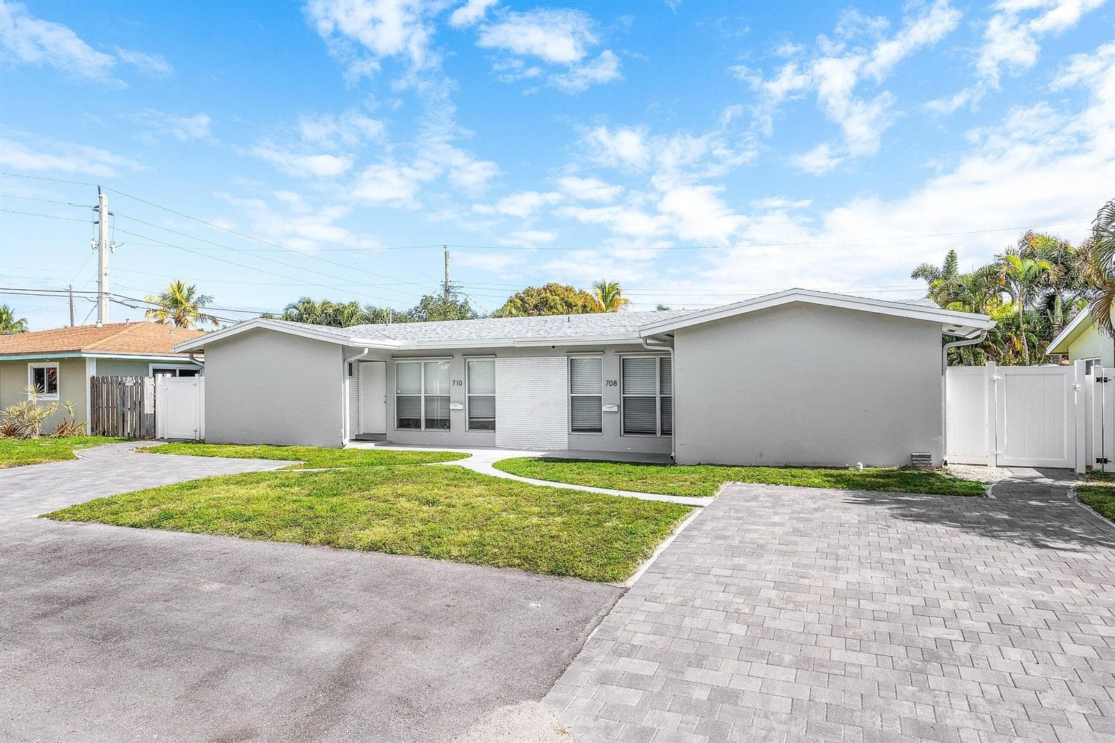 708-710 NE 23rd Avenue, Pompano Beach, FL 33062 photo 4