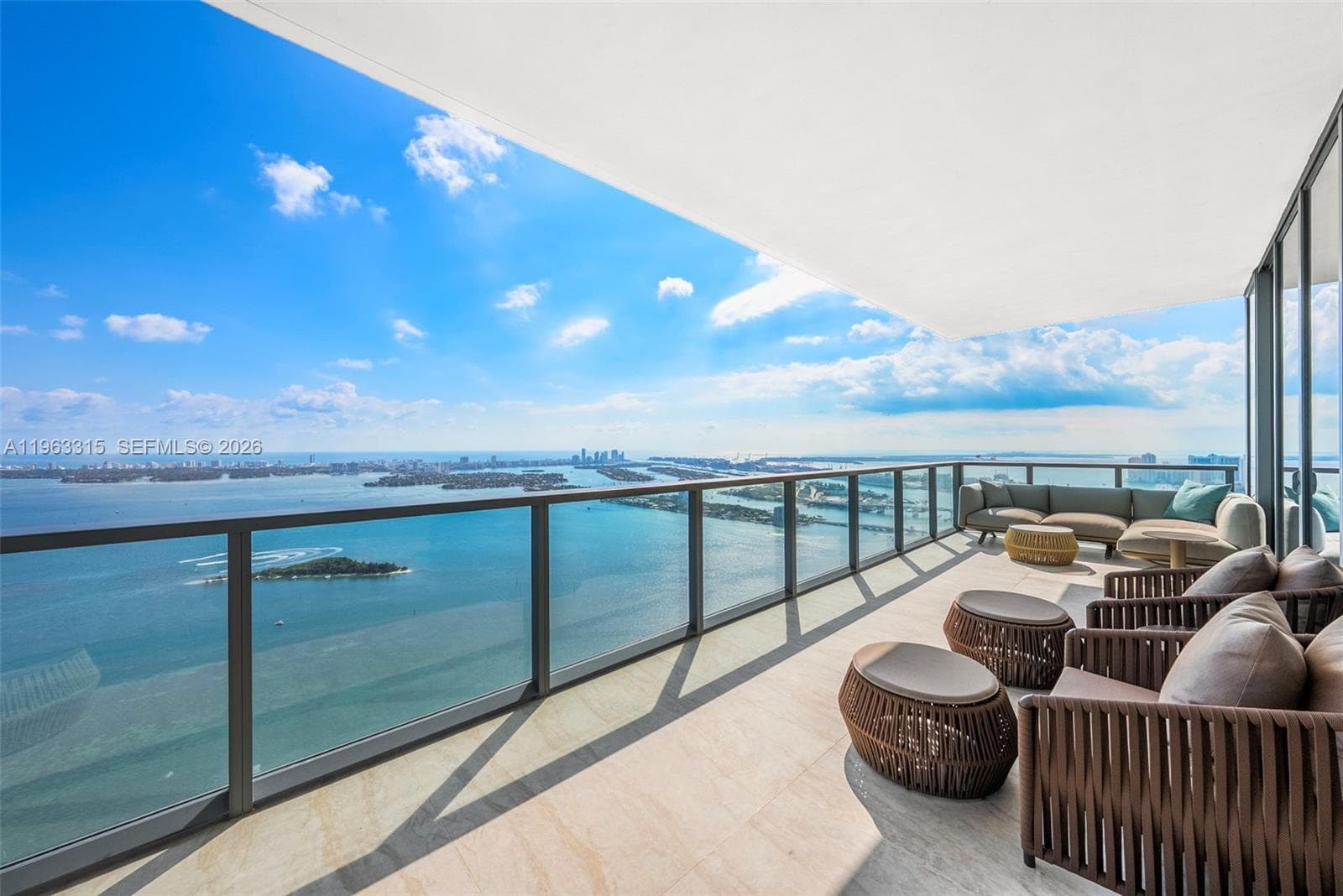 Elysee Miami photo 2