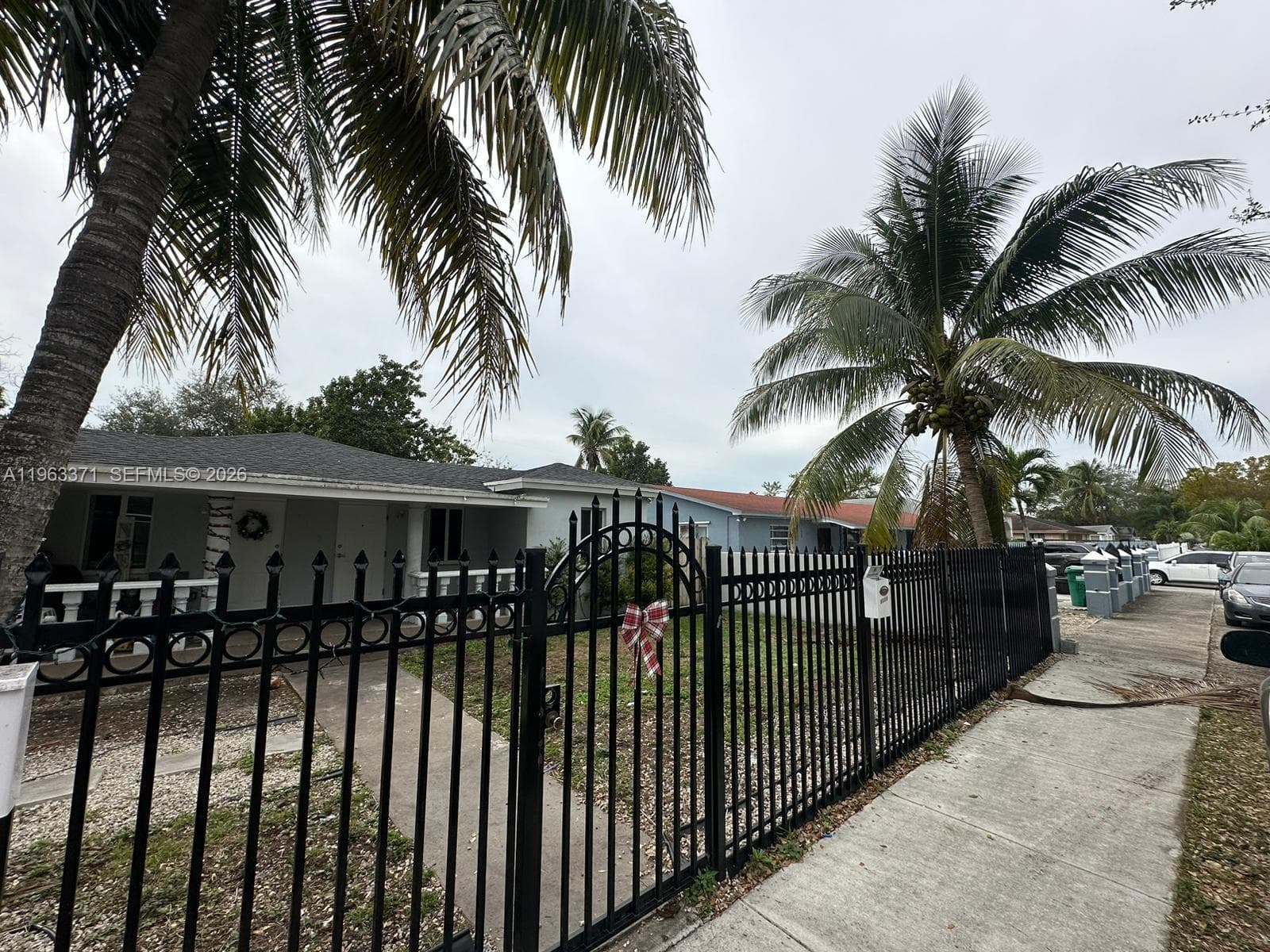 1128 NW 101st St, Miami, FL 33150 photo 2