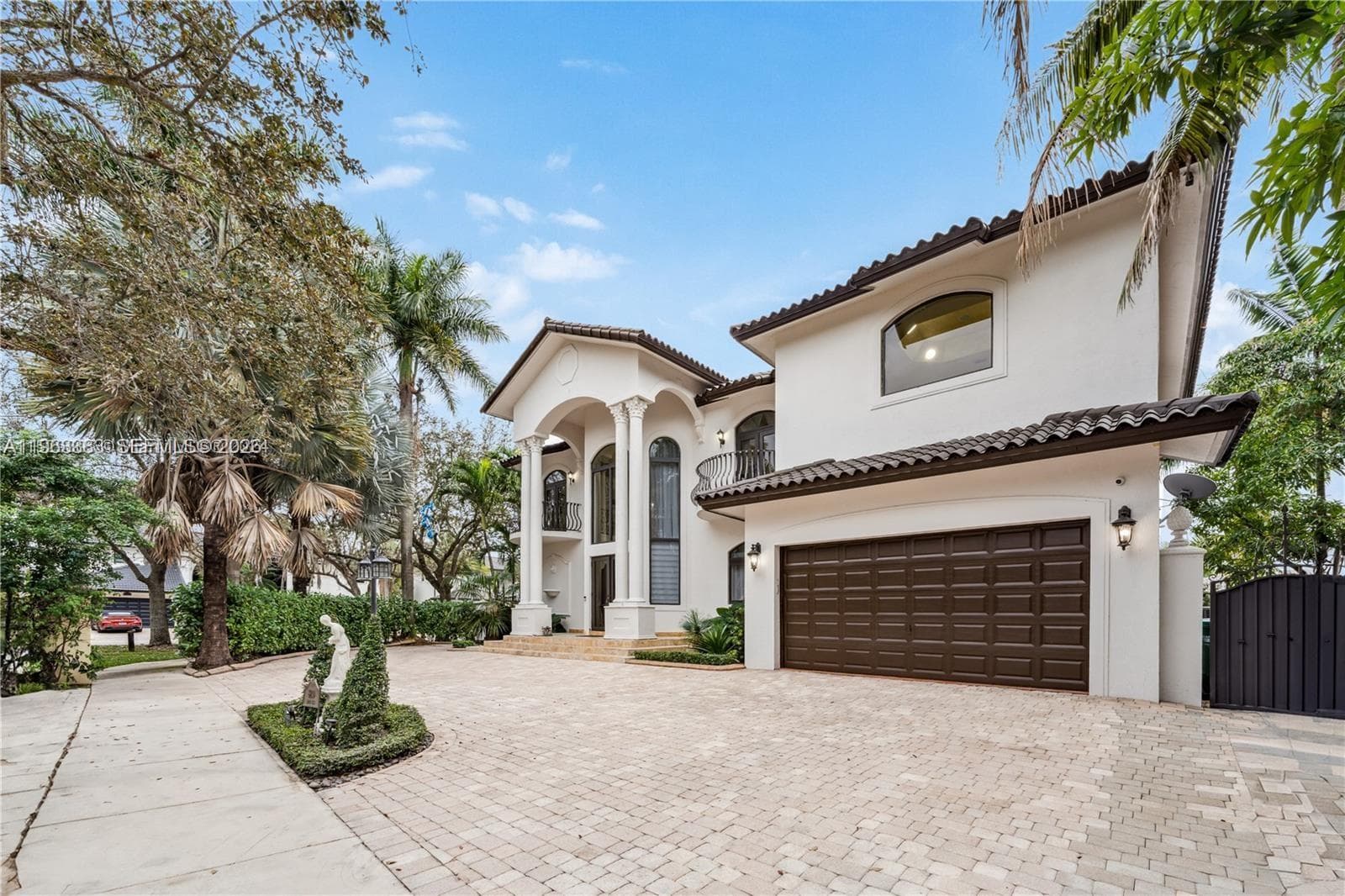 8200 NW 163rd St, Miami Lakes, FL 33016 photo 4
