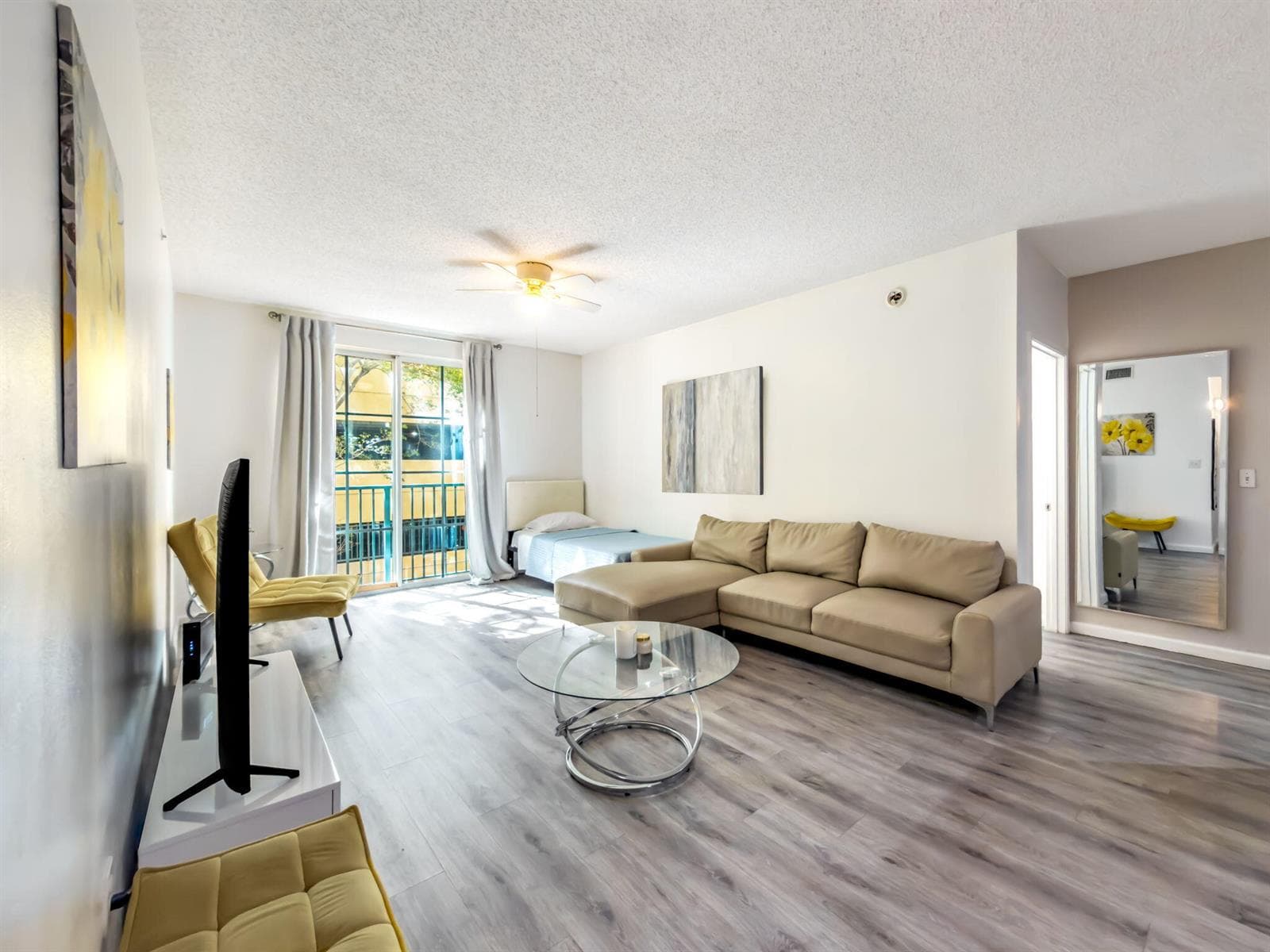 630 S Sapodilla Avenue # 218, West Palm Beach, FL 33401 photo 5