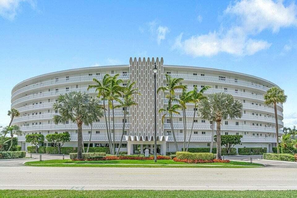 2505 S Ocean Boulevard # 303, Palm Beach, FL 33480 photo 2