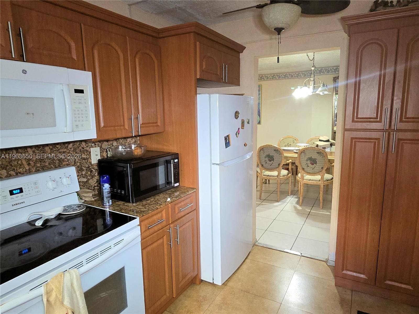940 NE 199th St # 114, Miami, FL 33179 photo 4