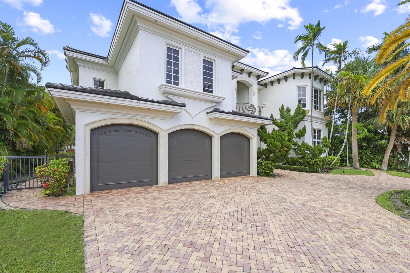 501 Golden Harbour Drive, Boca Raton, FL 33432 photo 4