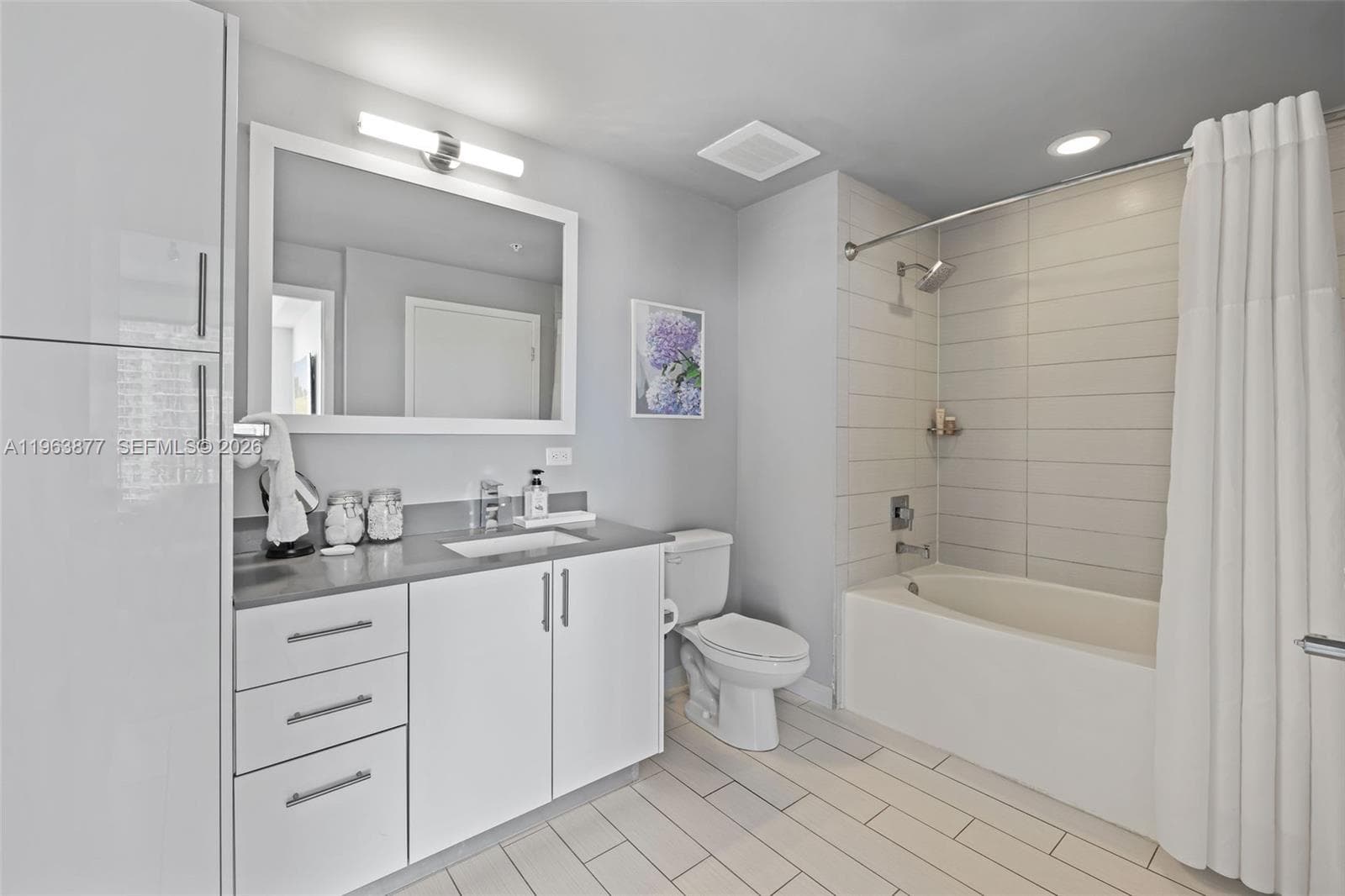 999 SW 1st Ave # 2303, Miami, FL 33130 photo 5