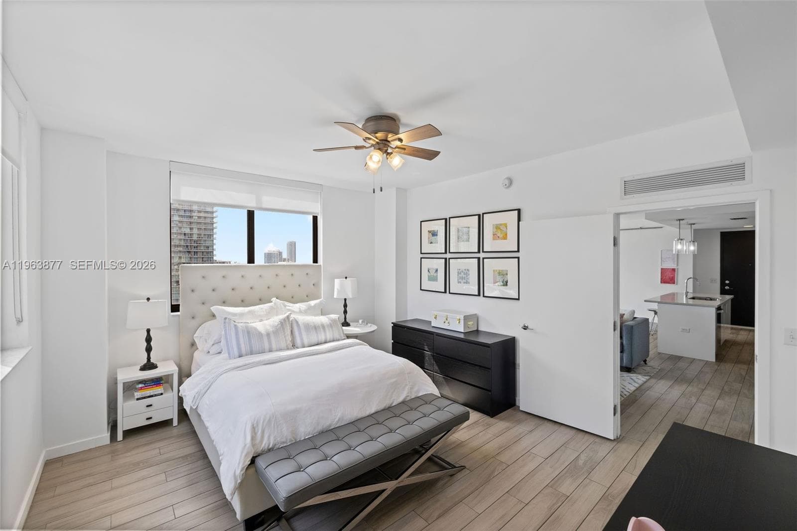 999 SW 1st Ave # 2303, Miami, FL 33130 photo 4