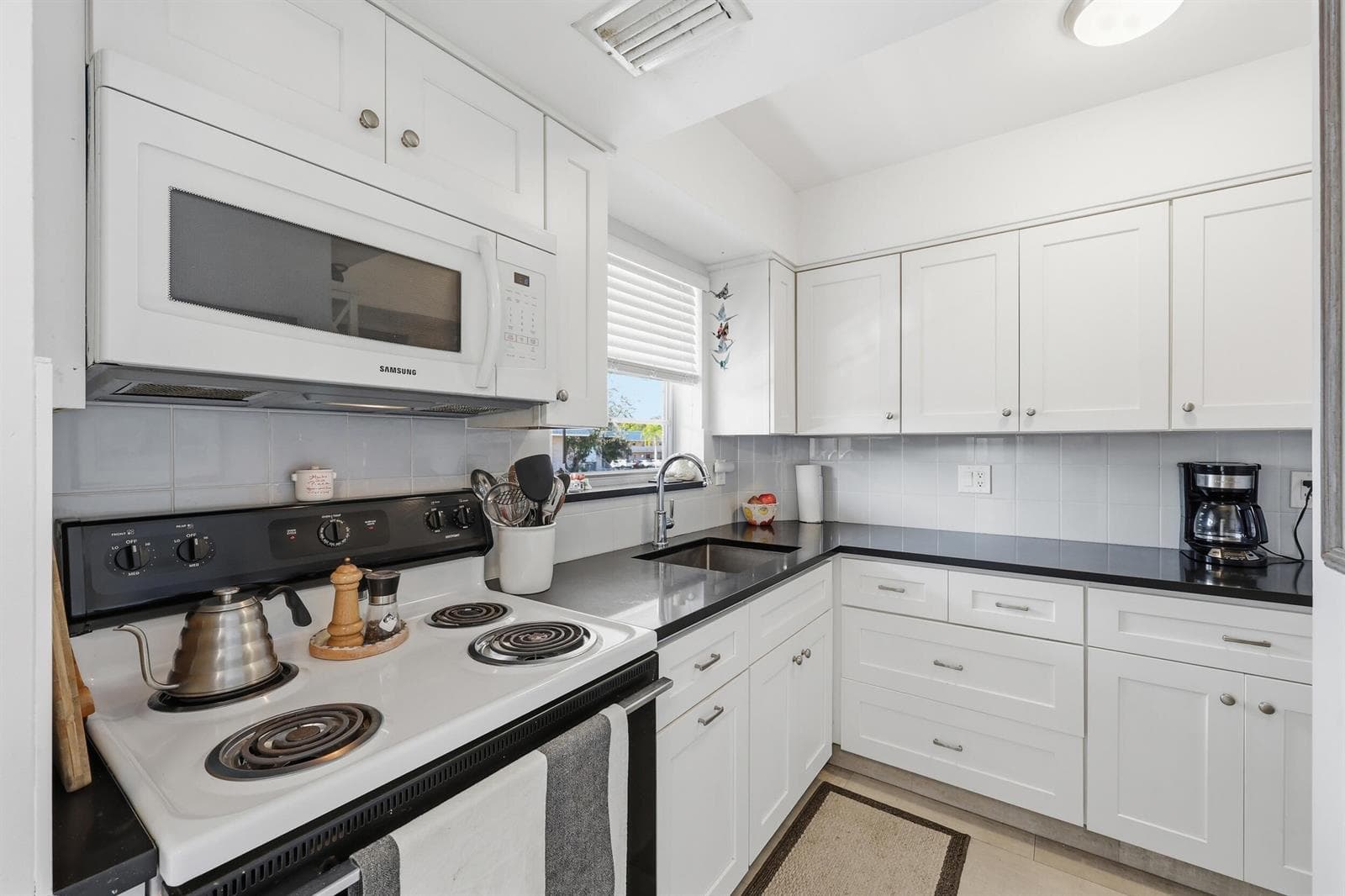 18081 SE Country Club Drive # 6-60, Jupiter, FL 33469 photo 5