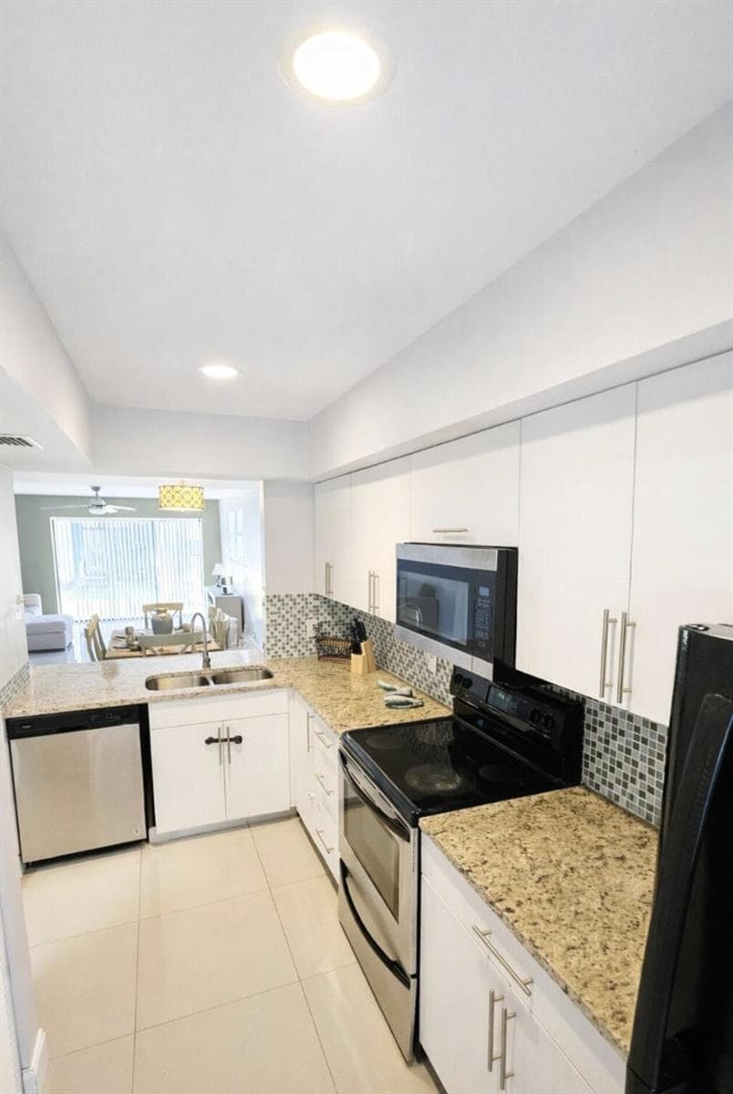 11596 NW 45th Street # 4, Coral Springs, FL 33065 photo 2
