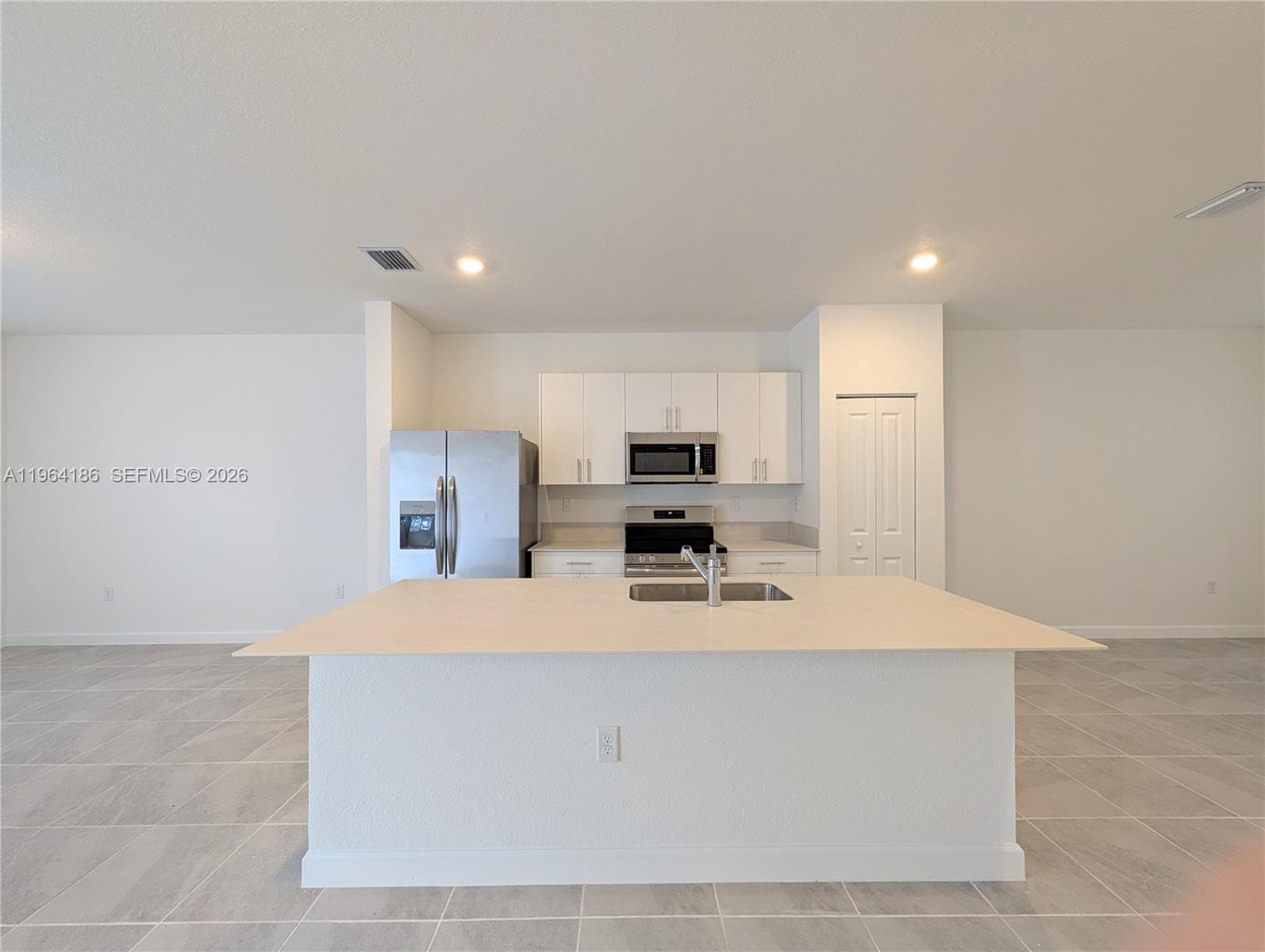 1172 SE 1st Ter, Florida City, FL 33034 photo 5