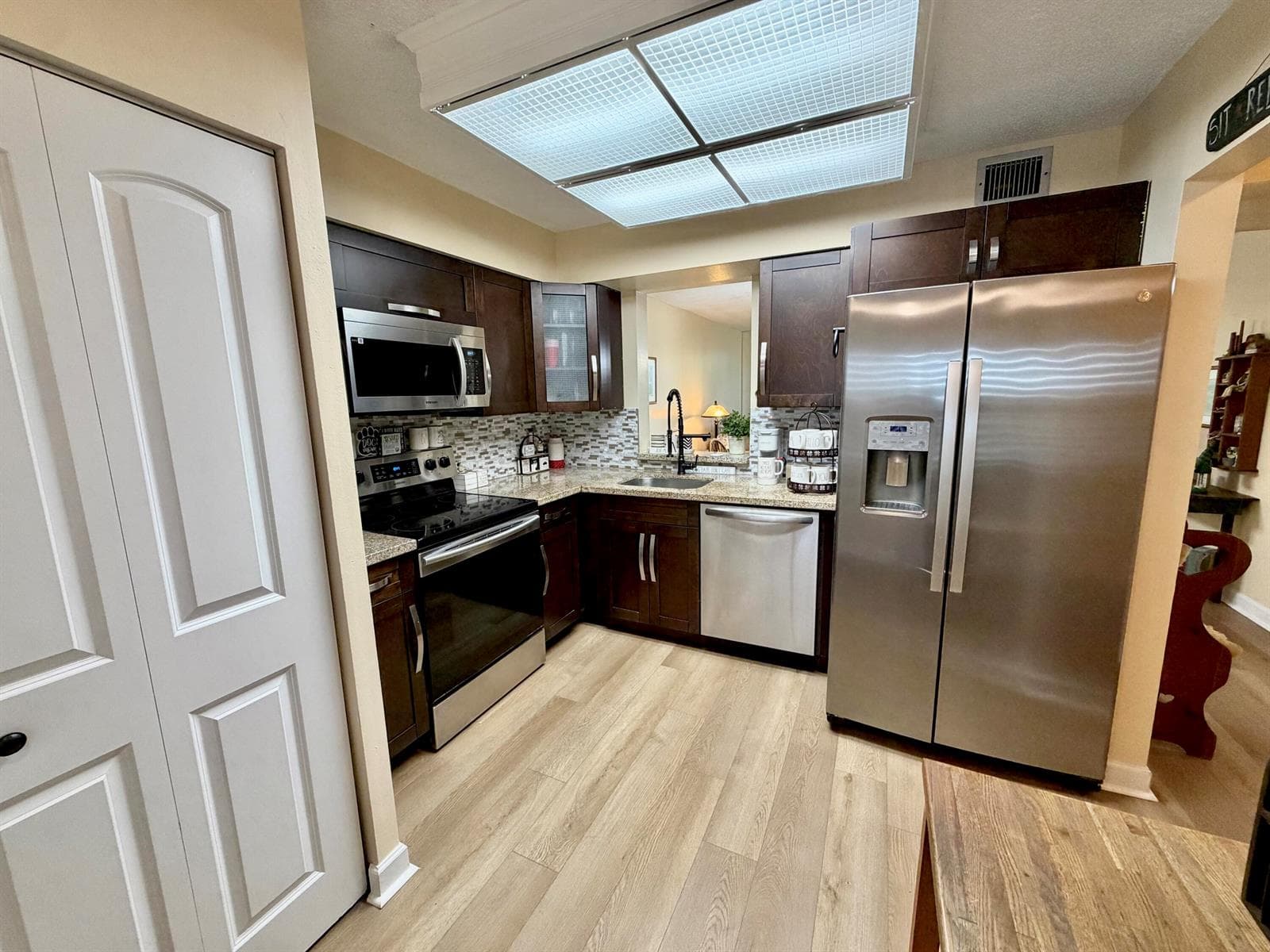 7320 Lake Cir Drive # 204, Margate, FL 33063 photo 4