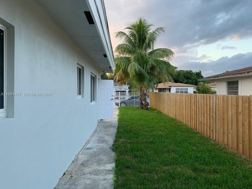 6801 NW 2nd Ct, Miami, FL 33150 photo 5