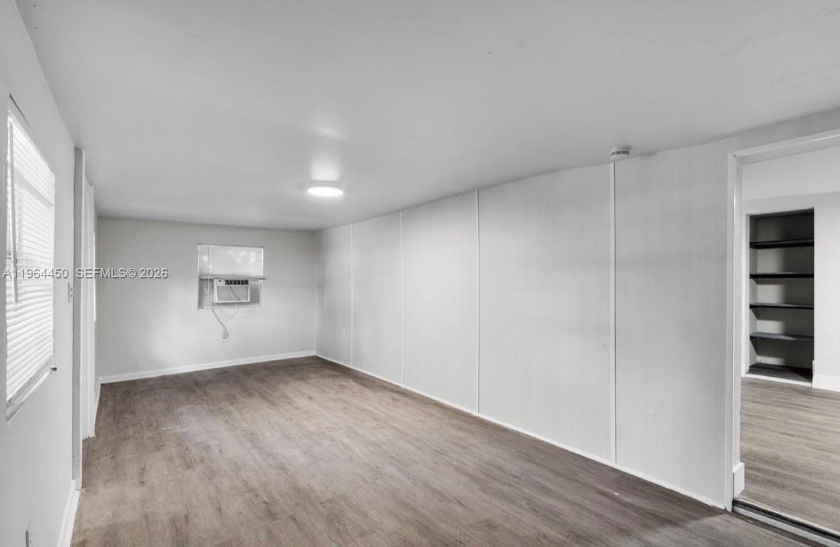 914 NW 80th St, Miami, FL 33150 photo 3