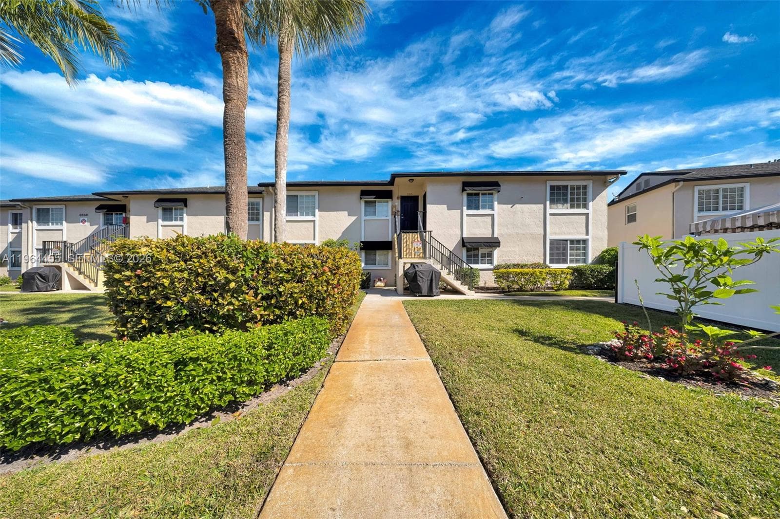 4040 Crystal Lake Dr # 105, Deerfield Beach, FL 33064