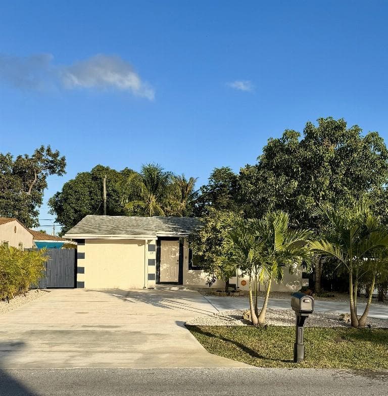 1130 NW 7th Avenue, Fort Lauderdale, FL 33311 photo 3