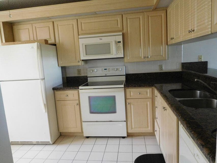 2461 Village Boulevard # 102, West Palm Beach, FL 33409 photo 2