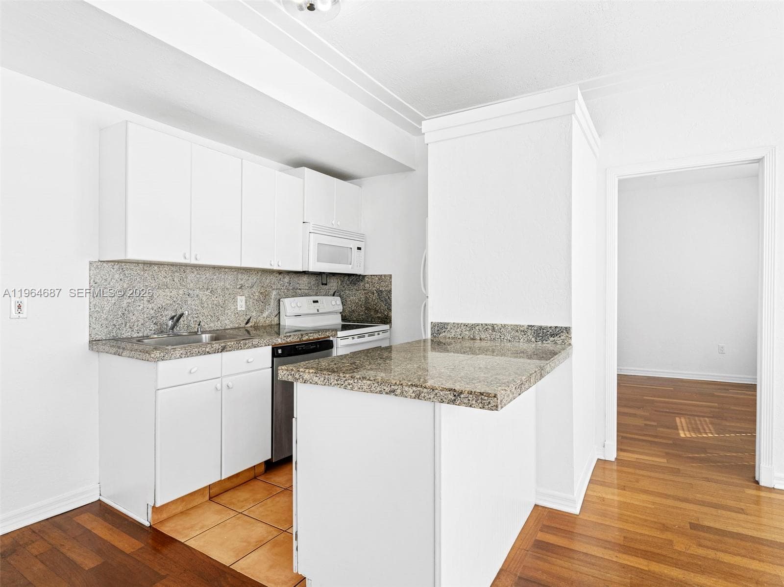 1027 Pennsylvania Ave # 206, Miami Beach, FL 33139 photo 2