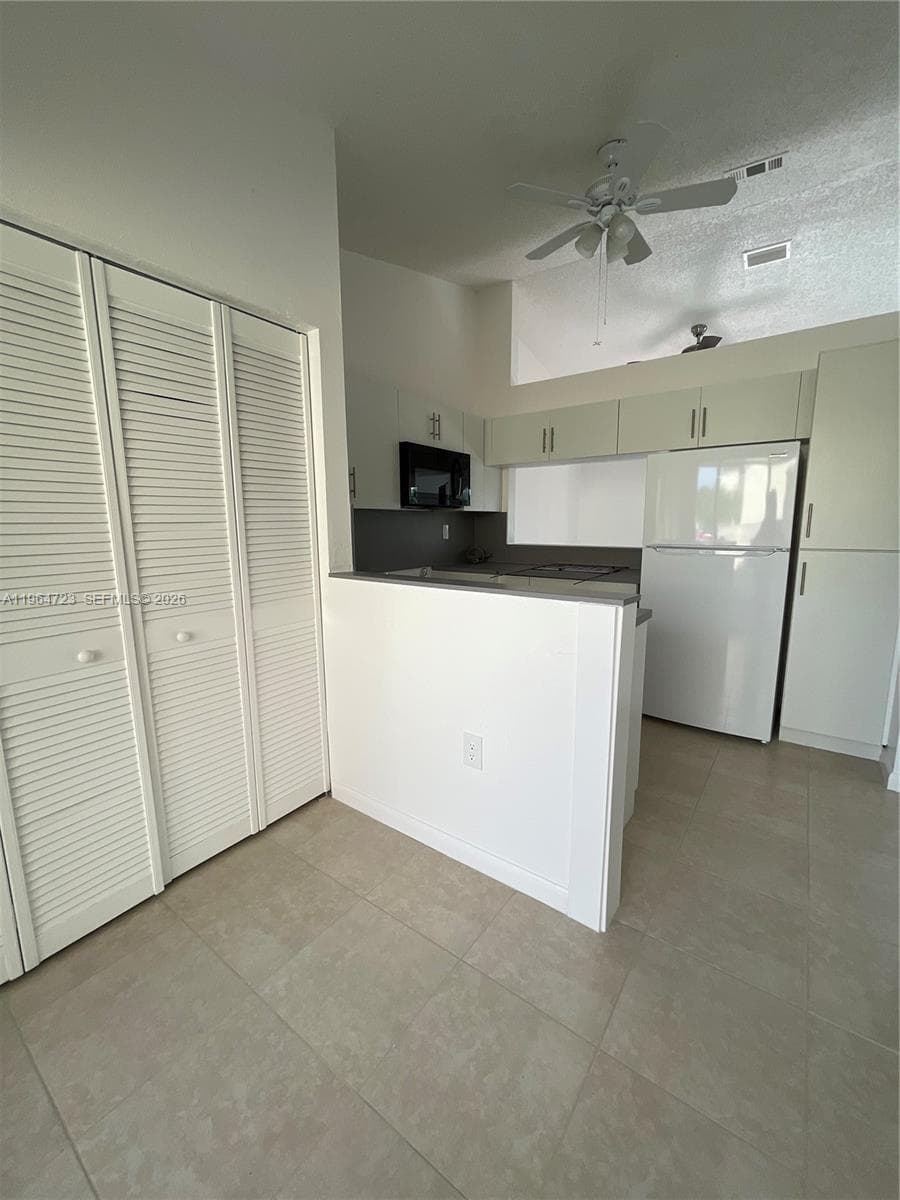 1210 San Remo Cir # ., Homestead, FL 33035 photo 4