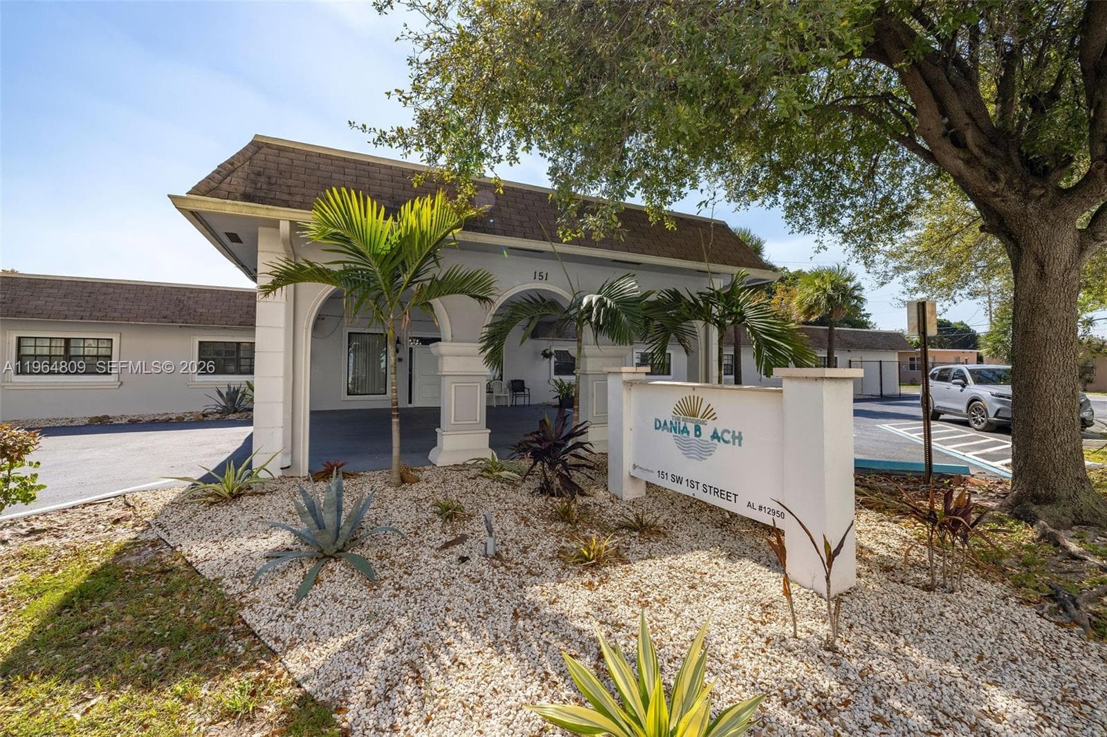151 SW 1st St, Dania Beach, FL 33004