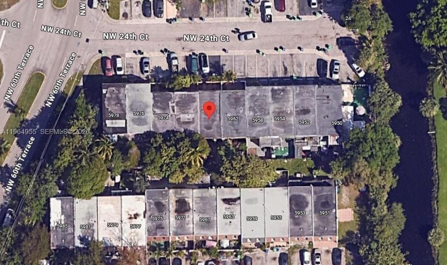 5966 NW 24th Ct, Sunrise, FL 33313 photo 5