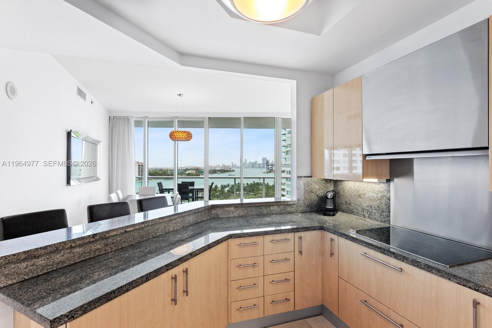 100 S Pointe Dr # 1001, Miami Beach, FL 33139 photo 4