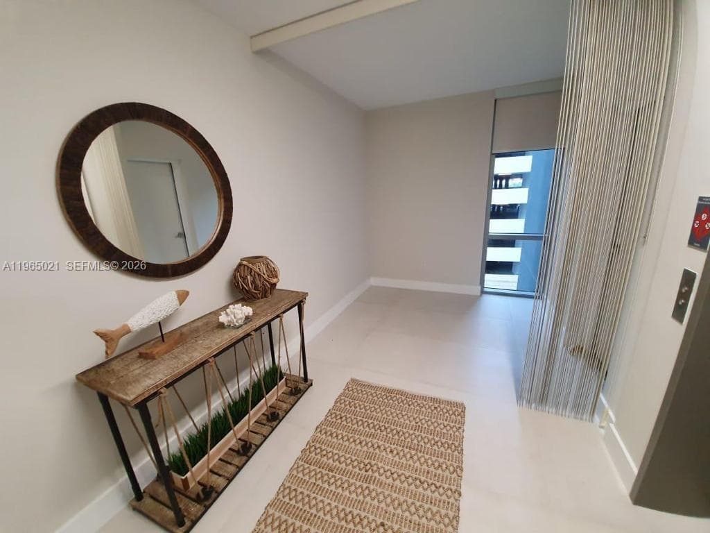16385 Biscayne Blvd # 507, North Miami Beach, FL 33160 photo 3