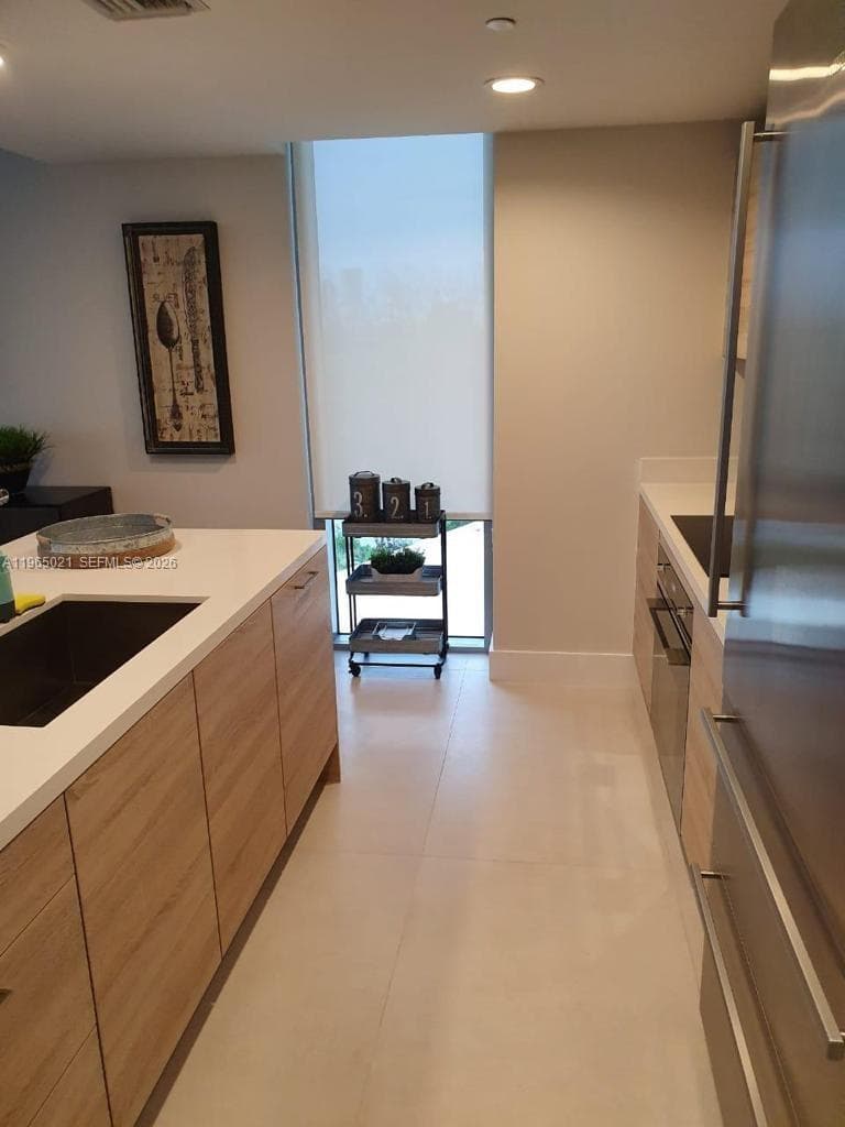 16385 Biscayne Blvd # 507, North Miami Beach, FL 33160 photo 5