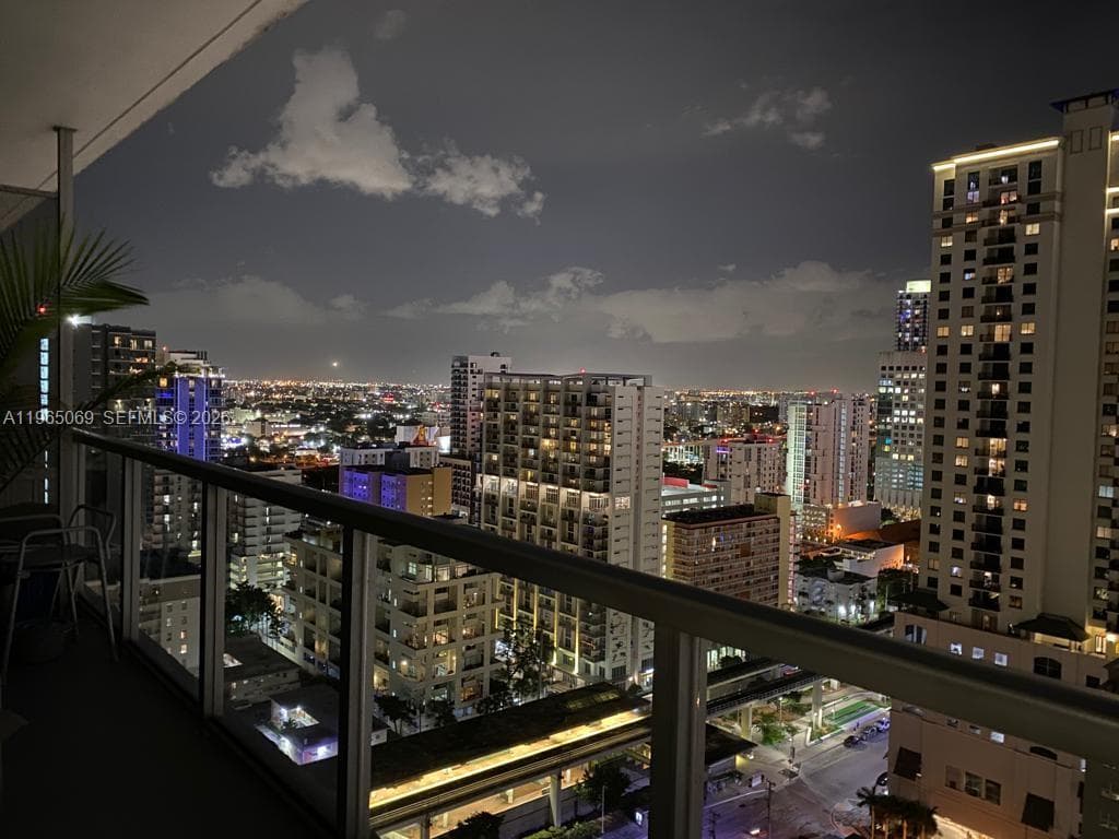 1111 SW 1st Ave # 2622-N, Miami, FL 33130 photo 4