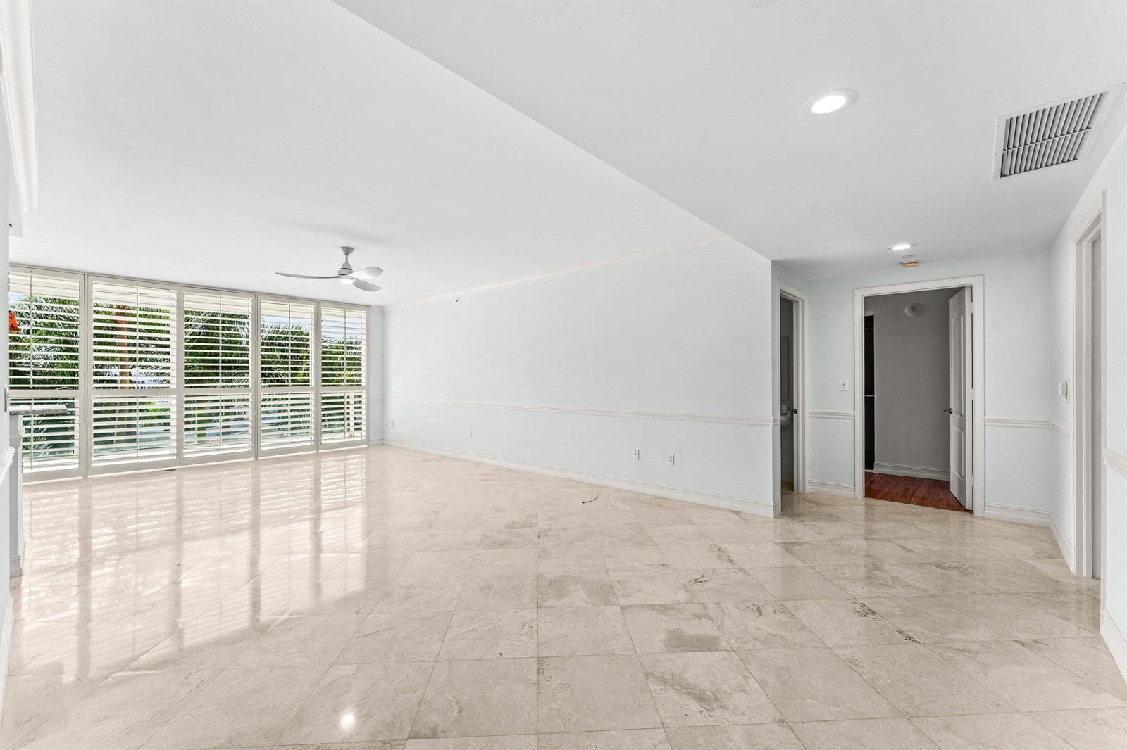 550 SE Mizner Boulevard # B501, Boca Raton, FL 33432 photo 2