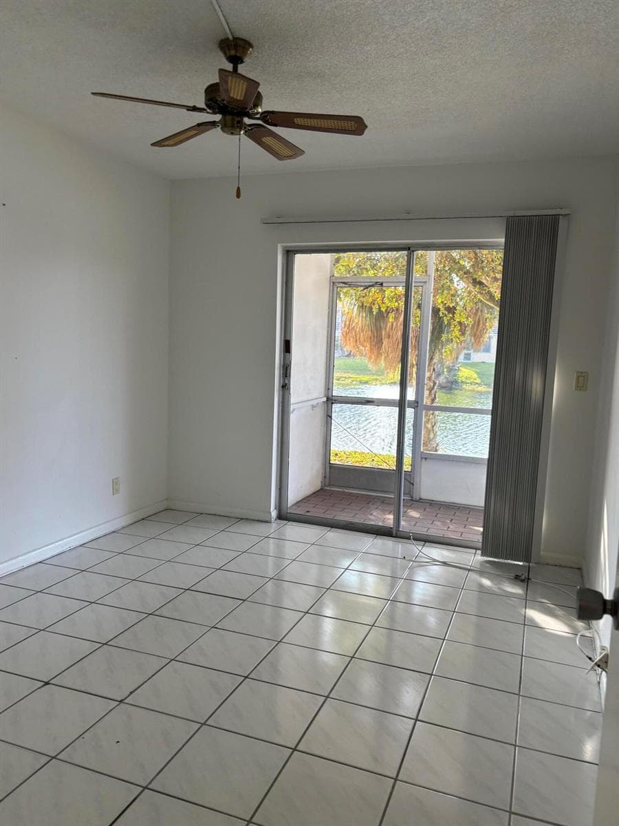 75 Sheffield D, West Palm Beach, FL 33417 photo 4