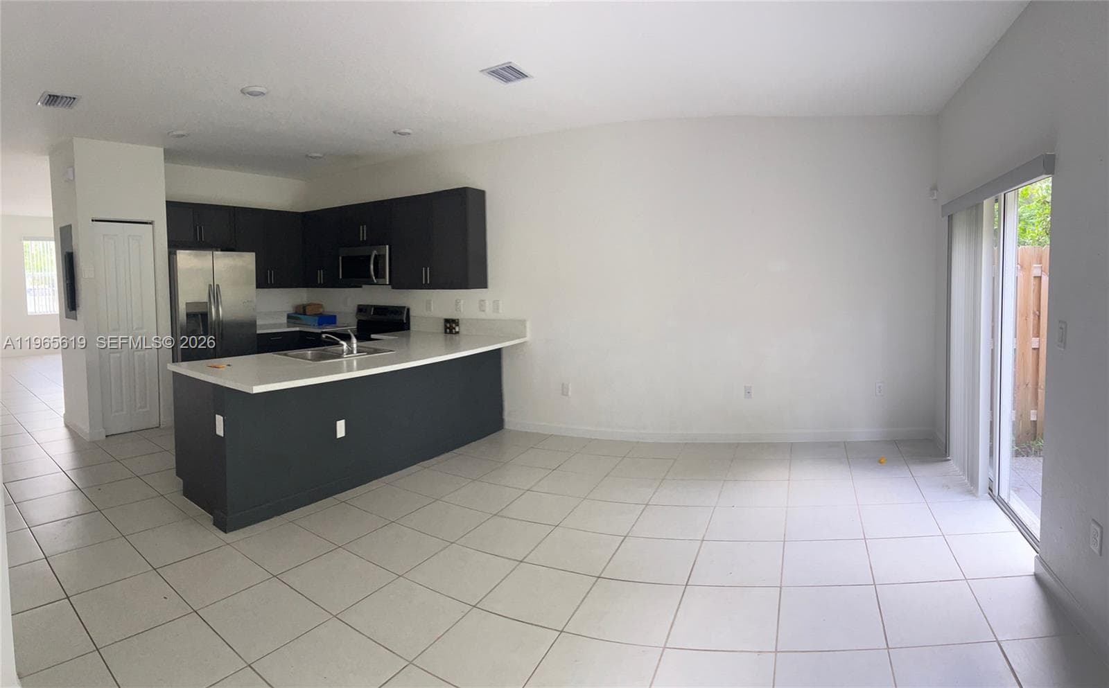 2672 SE 19th St, Homestead, FL 33035 photo 2
