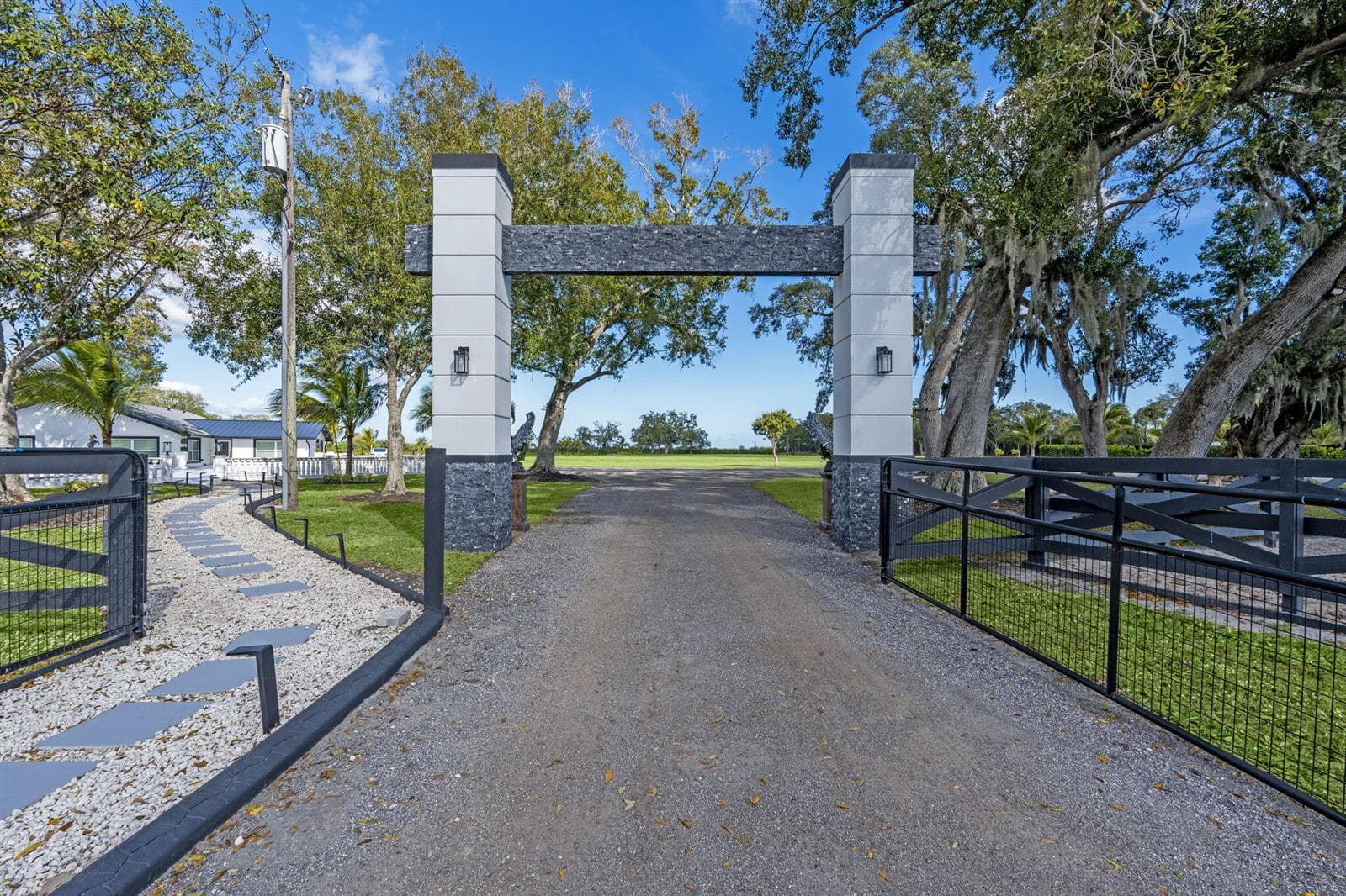 16200 Orange Avenue, Fort Pierce, FL 34945 photo 4